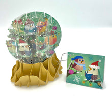 Lade das Bild in den Galerie-Viewer, Pop-up Schneekugelkarte Vögel, inkl. Couvert