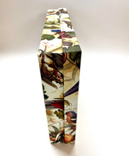 Lade das Bild in den Galerie-Viewer, Hemdbox "Birds & Fruits"