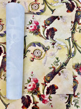 Lade das Bild in den Galerie-Viewer, Geschenkpapier Ornaments