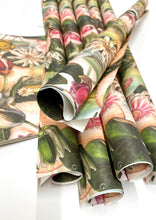 Lade das Bild in den Galerie-Viewer, Geschenkpapier Water Lily