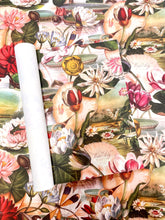 Lade das Bild in den Galerie-Viewer, Geschenkpapier Water Lily