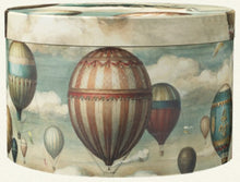 Lade das Bild in den Galerie-Viewer, Geschenkbox rund Luftballons S

