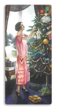 Lade das Bild in den Galerie-Viewer, Postkarte Decorating Christmas Tree, inkl. Couvert
