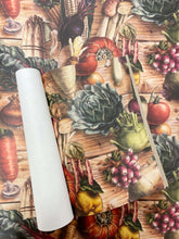Lade das Bild in den Galerie-Viewer, Geschenkpapier Vegetables
